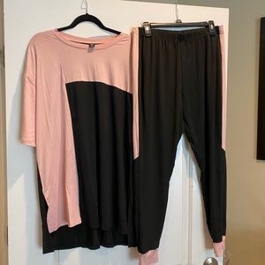 Women’s cute matching pants & shirt set by SHEIN size 1XL in new condition